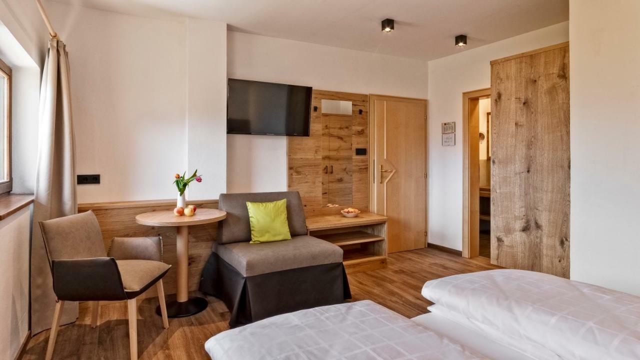 Hotel Garni Sonngart Андриан Екстериор снимка
