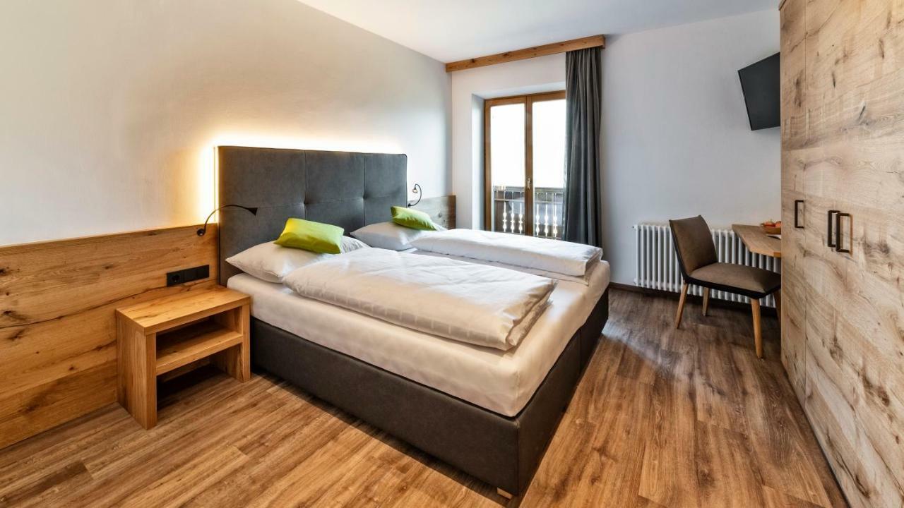Hotel Garni Sonngart Андриан Екстериор снимка
