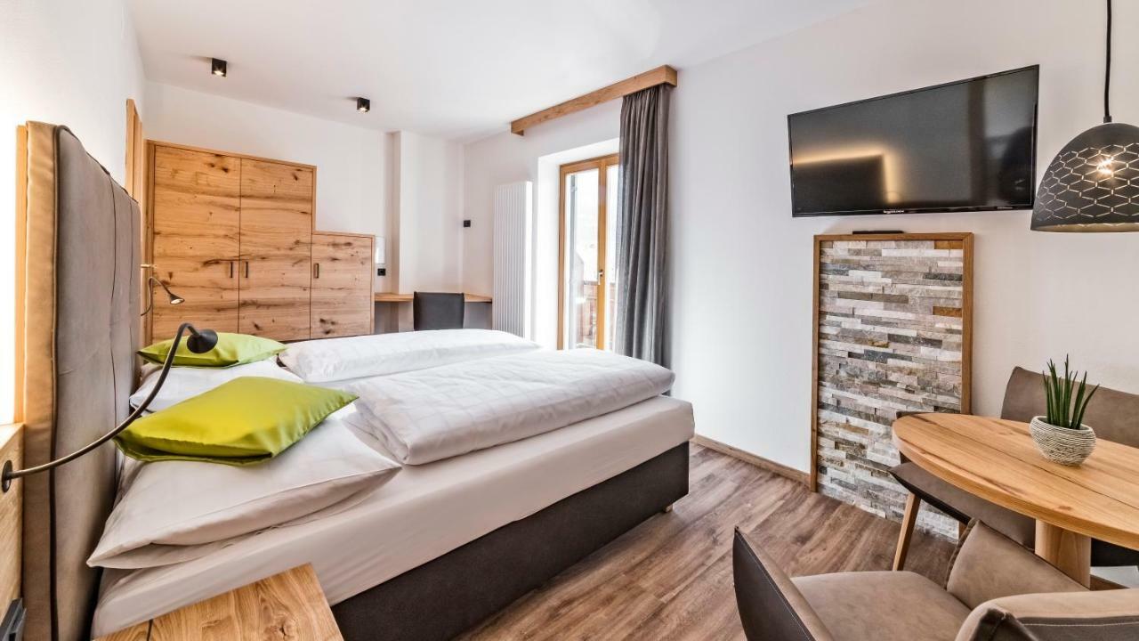 Hotel Garni Sonngart Андриан Екстериор снимка