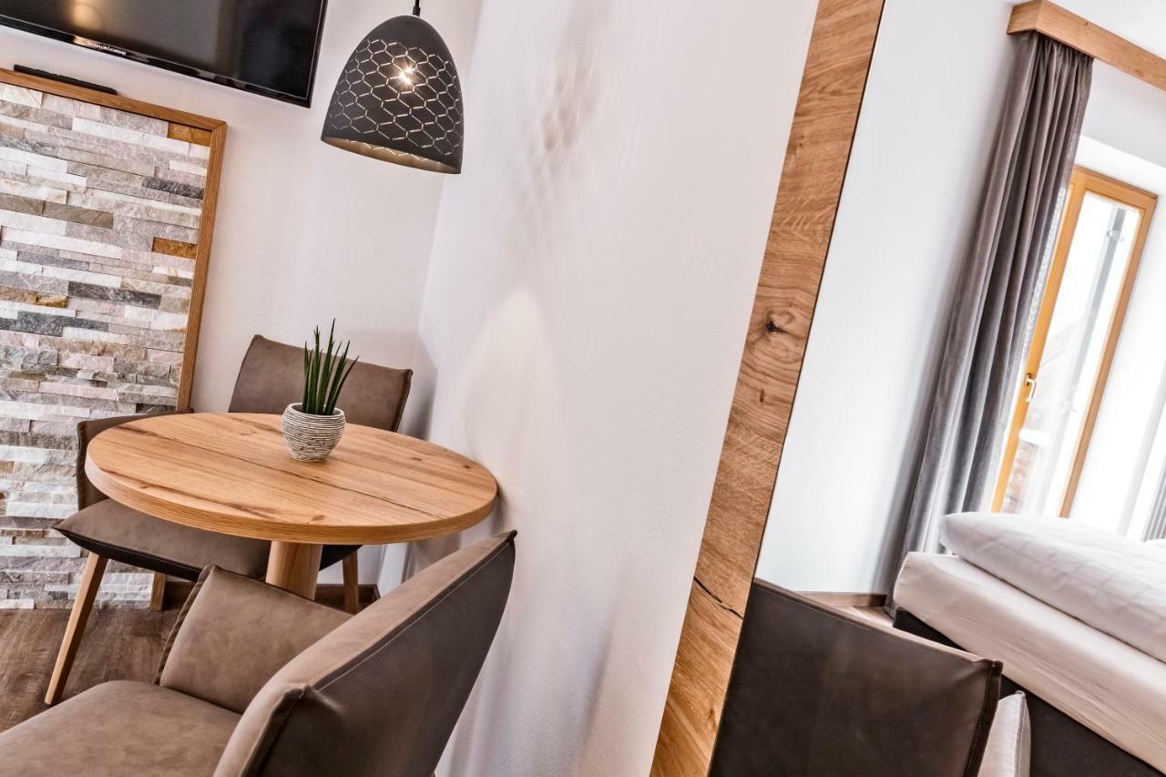 Hotel Garni Sonngart Андриан Екстериор снимка